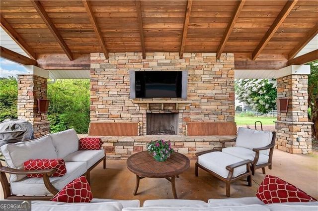 12190 Charlotte Drive, Alpharetta, GA 30004