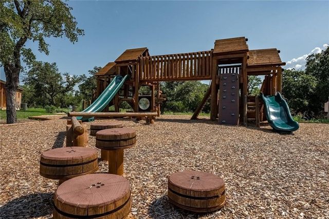 104 Rocky Summit CT, Spicewood, TX 78669