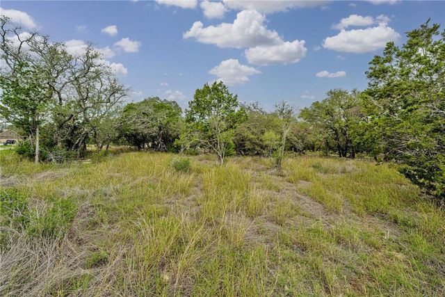 104 Rocky Summit CT, Spicewood, TX 78669