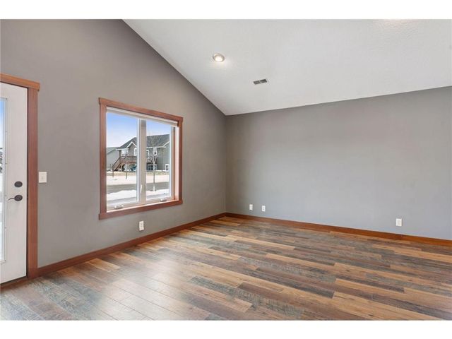 1988 Michael Lane, River Falls, WI 54022