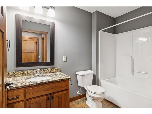 1988 Michael Lane, River Falls, WI 54022