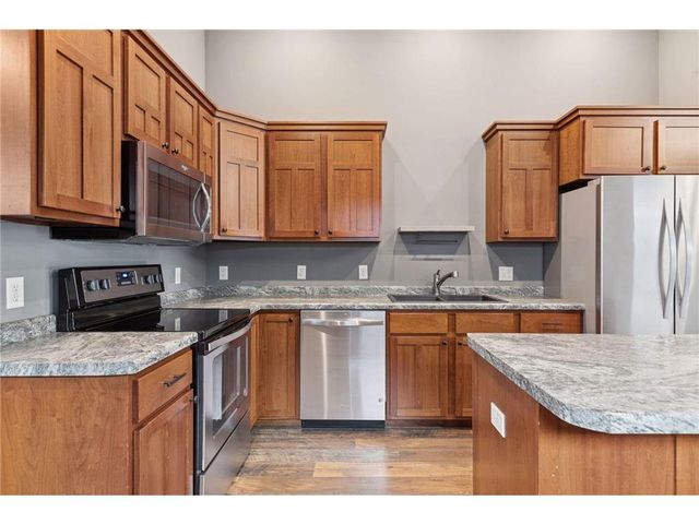 1988 Michael Lane, River Falls, WI 54022