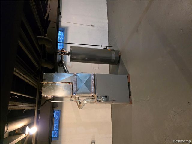 14601 Mettetal Street, Detroit, MI 48227