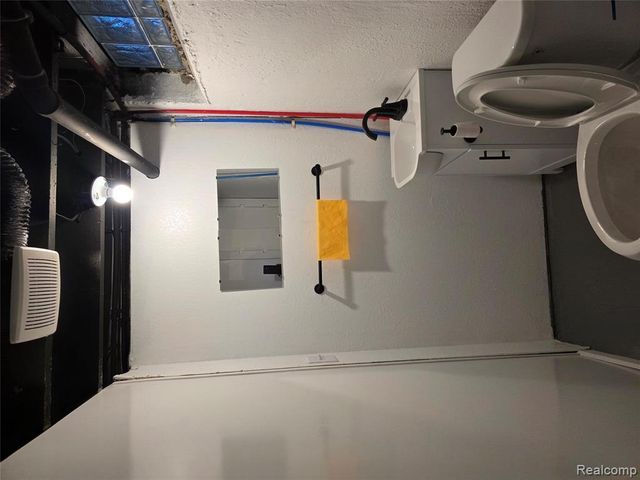 14601 Mettetal Street, Detroit, MI 48227