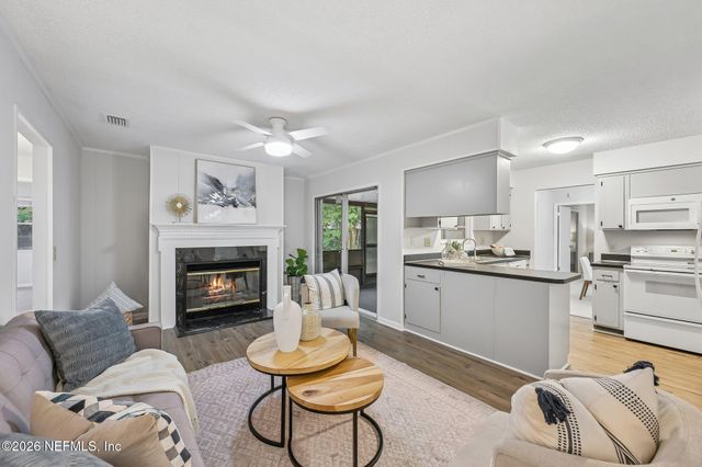 200 DEBARRY Avenue, Orange Park, FL 32073