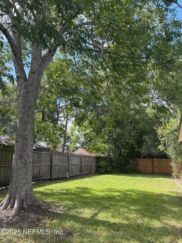 200 DEBARRY Avenue, Orange Park, FL 32073