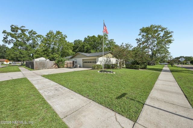 200 DEBARRY Avenue, Orange Park, FL 32073