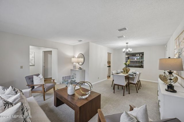 200 DEBARRY Avenue, Orange Park, FL 32073