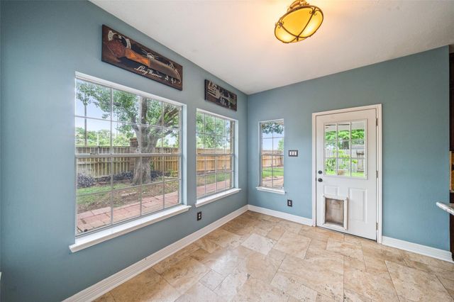 2502 Sea Horse Court, Seabrook, TX 77586