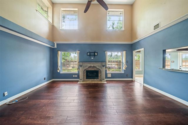 2502 Sea Horse Court, Seabrook, TX 77586