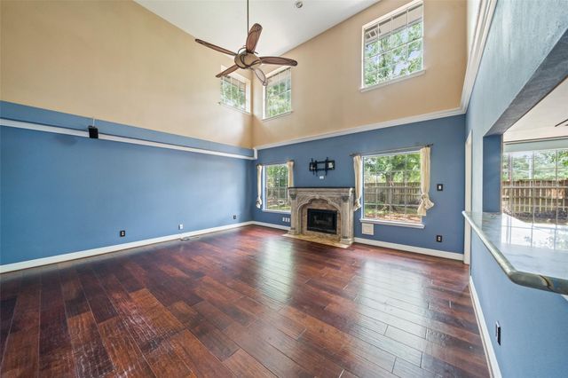 2502 Sea Horse Court, Seabrook, TX 77586
