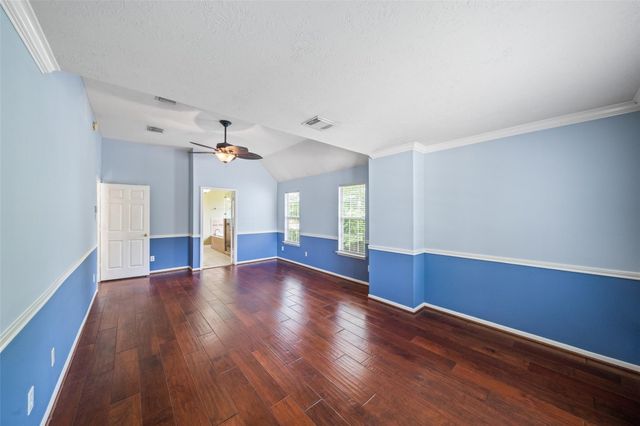2502 Sea Horse Court, Seabrook, TX 77586