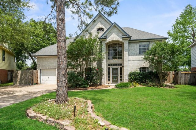 2502 Sea Horse Court, Seabrook, TX 77586