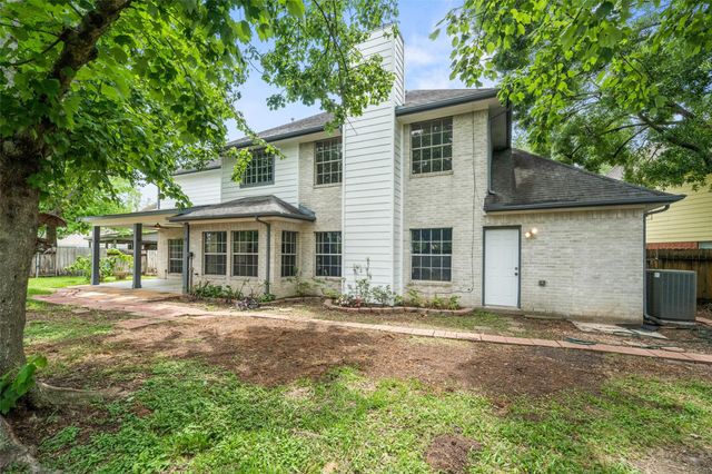 2502 Sea Horse Court, Seabrook, TX 77586