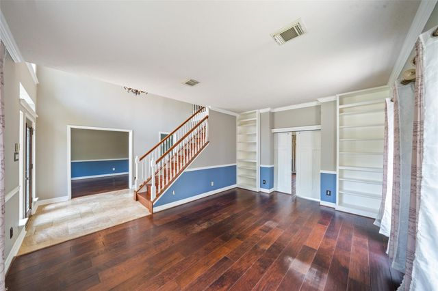 2502 Sea Horse Court, Seabrook, TX 77586