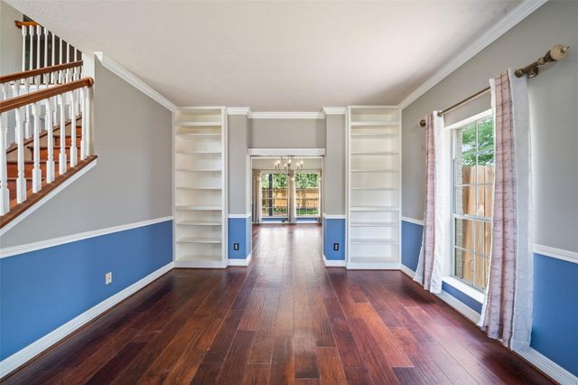 2502 Sea Horse Court, Seabrook, TX 77586