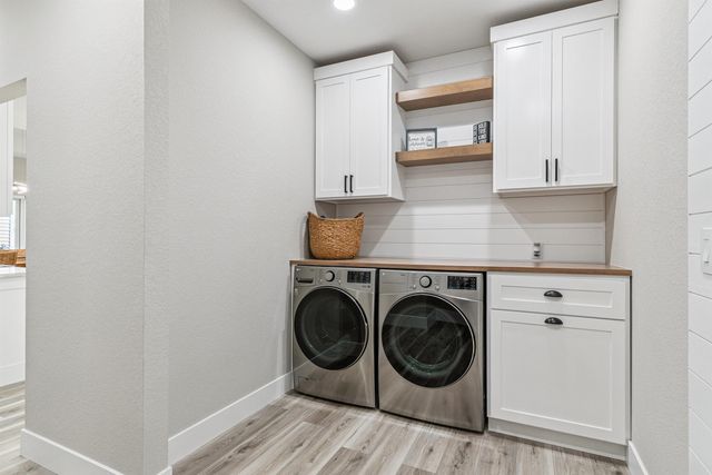 122 Kestrel Circle, Waterloo, IA 50701