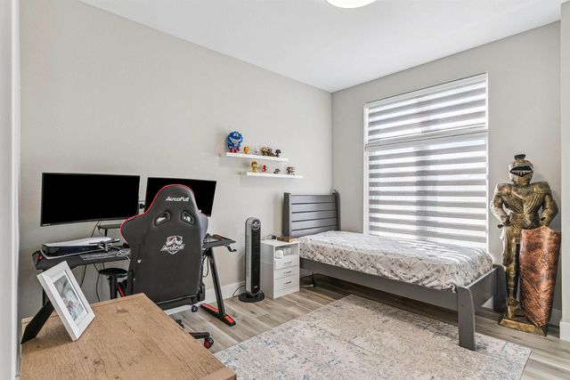 122 Kestrel Circle, Waterloo, IA 50701