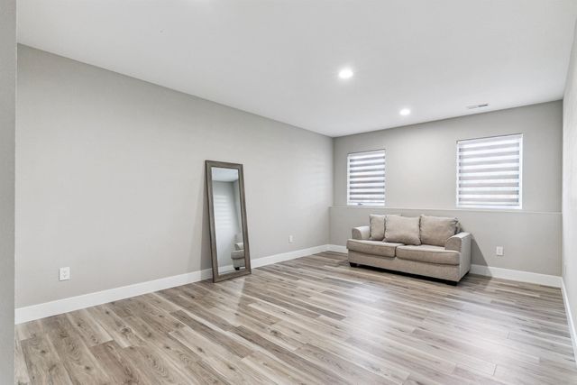 122 Kestrel Circle, Waterloo, IA 50701