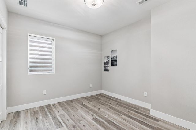 122 Kestrel Circle, Waterloo, IA 50701