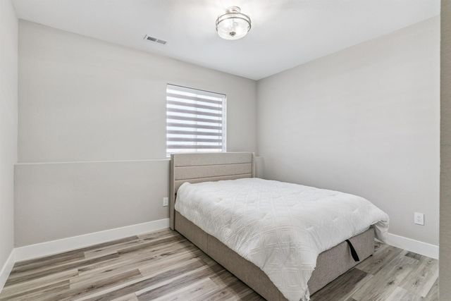 122 Kestrel Circle, Waterloo, IA 50701