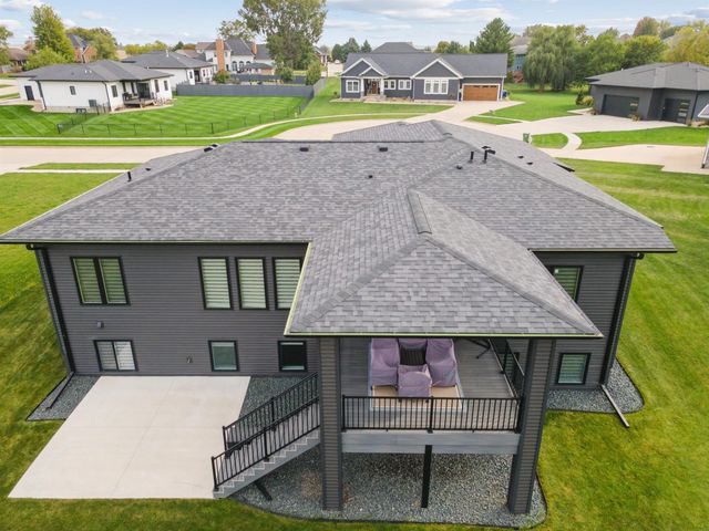 122 Kestrel Circle, Waterloo, IA 50701