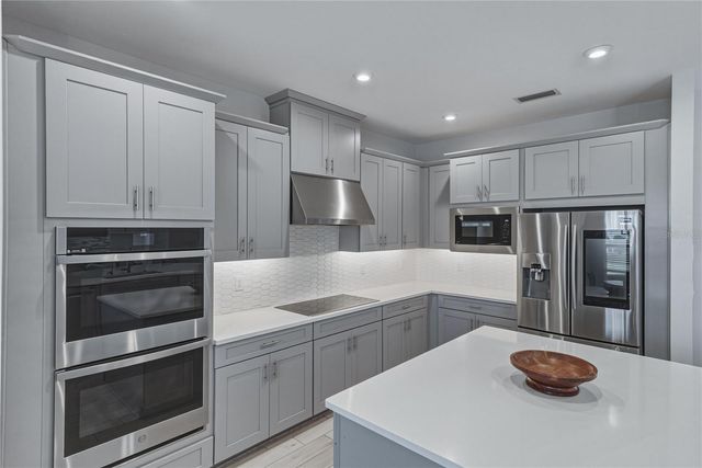6978 BRADBURY CIRCLE, Wesley Chapel, FL 33545