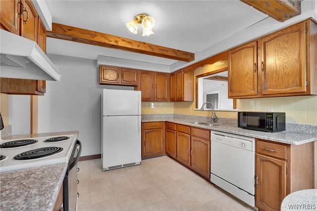654 Parkhurst Boulevard, Tonawanda, NY 14223