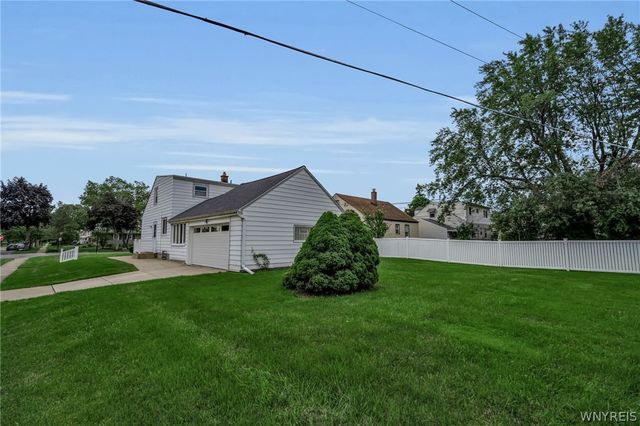 654 Parkhurst Boulevard, Tonawanda, NY 14223