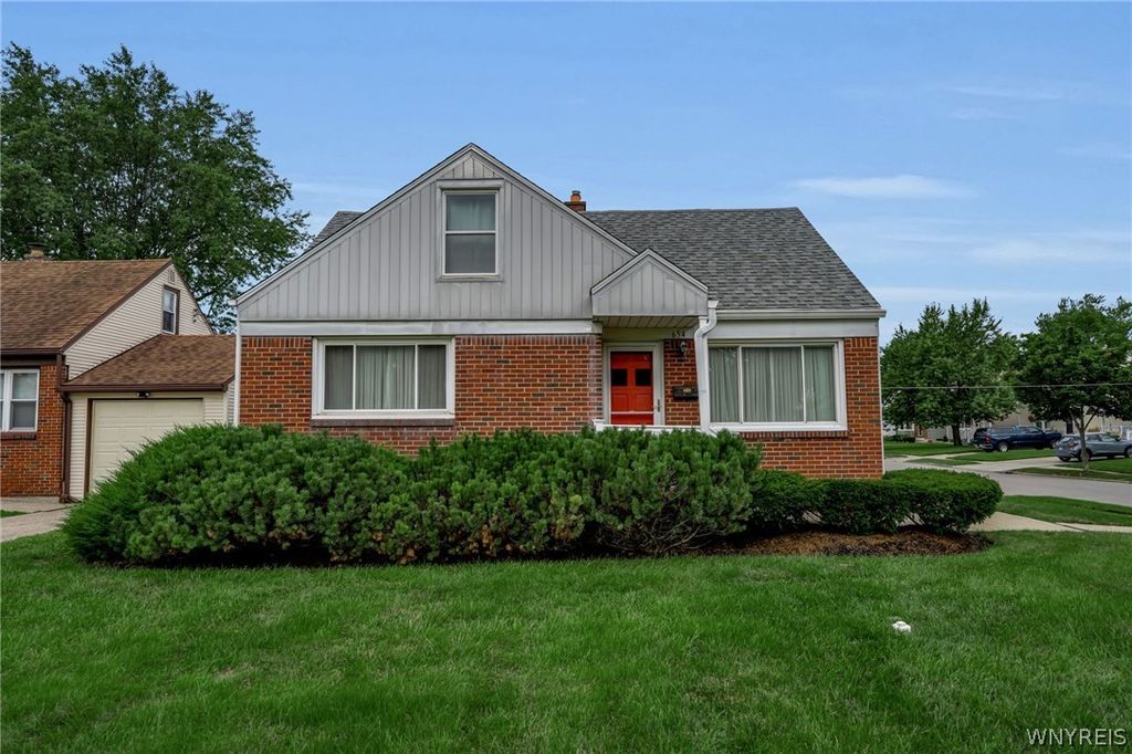 654 Parkhurst Boulevard, Tonawanda, NY 14223