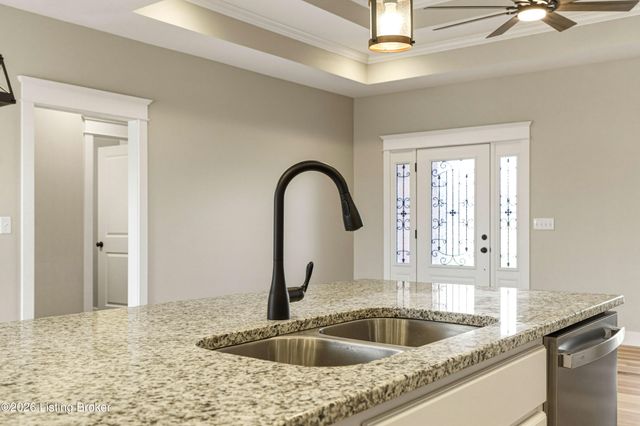 103 Brennan Ct, Shepherdsville, KY 40165