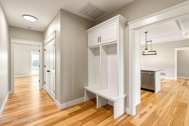 103 Brennan Ct, Shepherdsville, KY 40165