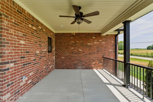 103 Brennan Ct, Shepherdsville, KY 40165