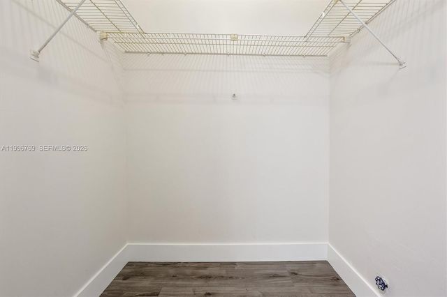 995 SW 84th Ave 309, Miami, FL 33144