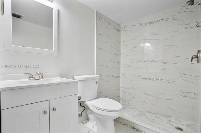 995 SW 84th Ave 309, Miami, FL 33144