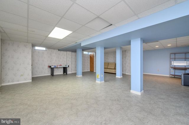 152 NAUTILUS DR, Manahawkin, NJ 08050