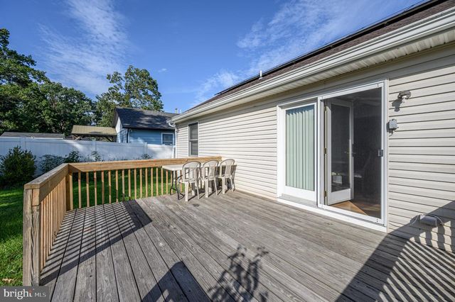 152 NAUTILUS DR, Manahawkin, NJ 08050