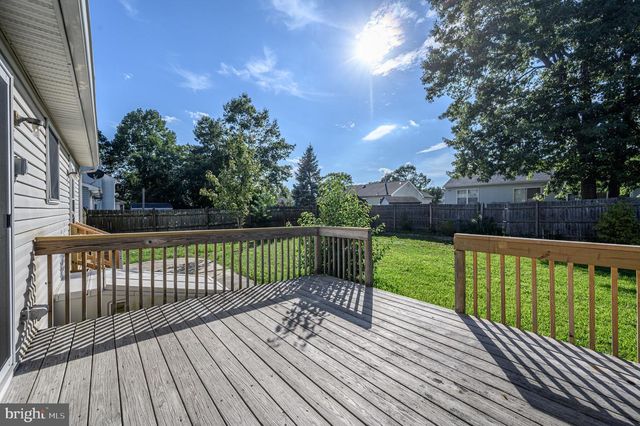 152 NAUTILUS DR, Manahawkin, NJ 08050