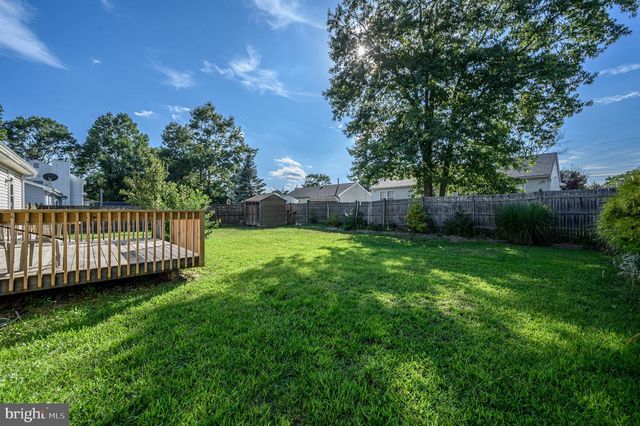 152 NAUTILUS DR, Manahawkin, NJ 08050
