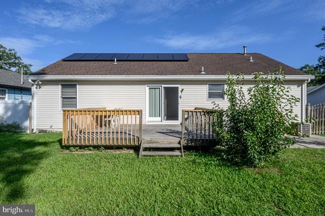 152 NAUTILUS DR, Manahawkin, NJ 08050