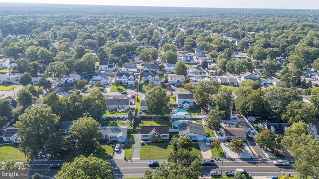 152 NAUTILUS DR, Manahawkin, NJ 08050