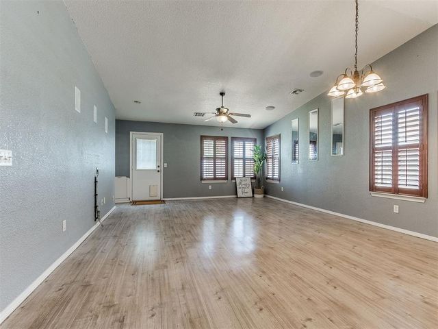 9200 Checkerbloom Drive, Oklahoma City, OK 73165