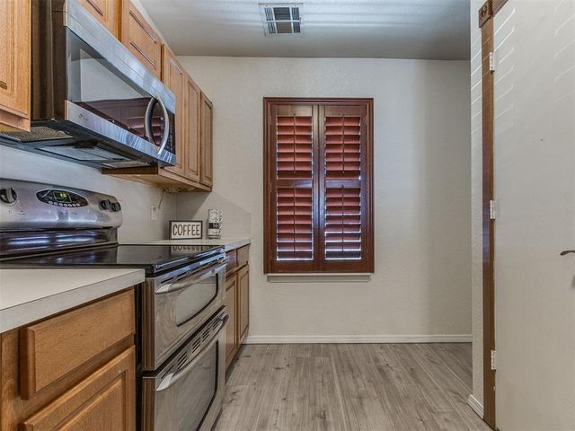 9200 Checkerbloom Drive, Oklahoma City, OK 73165