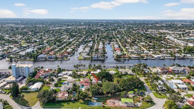 460 SE 18th Avenue, Deerfield Beach, FL 33441