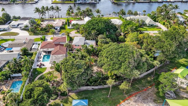 460 SE 18th Avenue, Deerfield Beach, FL 33441