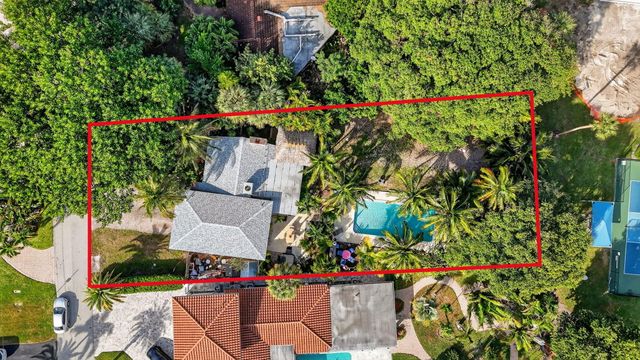 460 SE 18th Avenue, Deerfield Beach, FL 33441