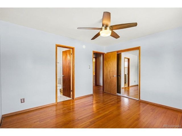 645 S Washington Cir, Englewood, CO 80113