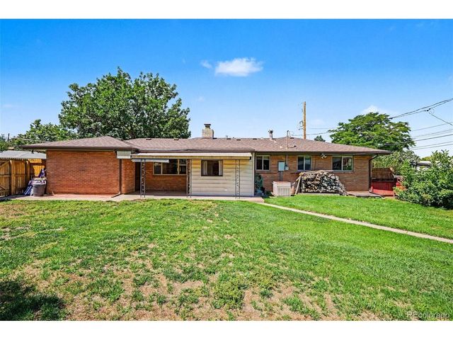 645 S Washington Cir, Englewood, CO 80113