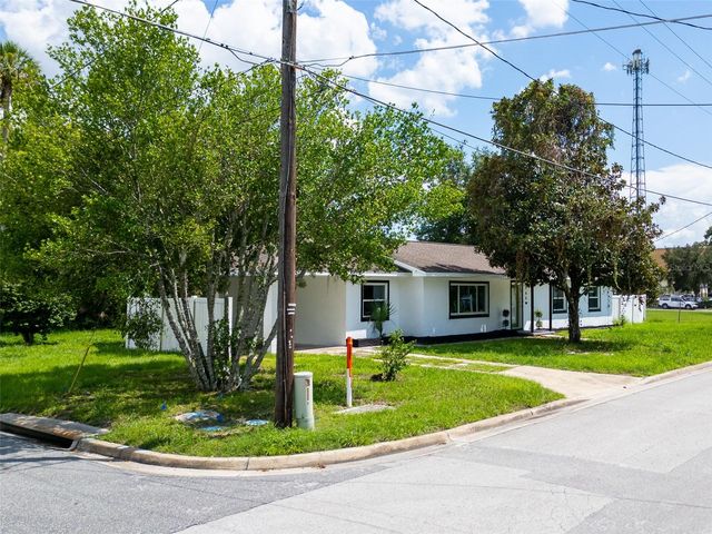 180 N KENTUCKY AVENUE, Umatilla, FL 32784