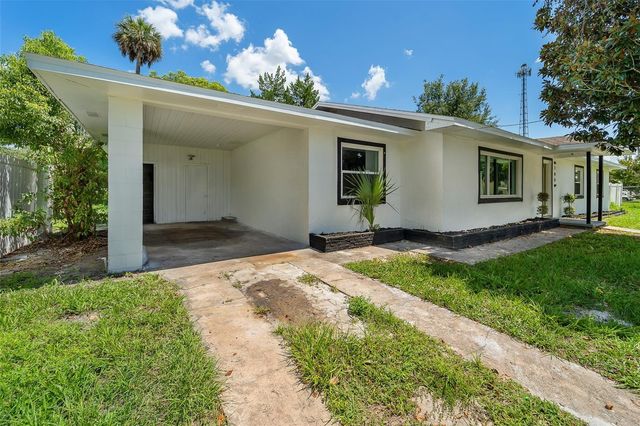 180 N KENTUCKY AVENUE, Umatilla, FL 32784